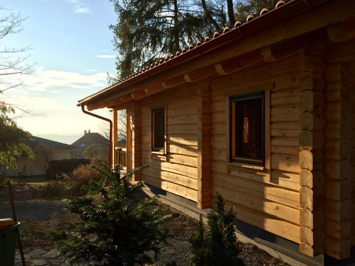 Blockhaus Chalet Mit Beheizbarem Badefass Und Infrarotsauna Auf Der Terrasse Oberschutzen Экстерьер фото