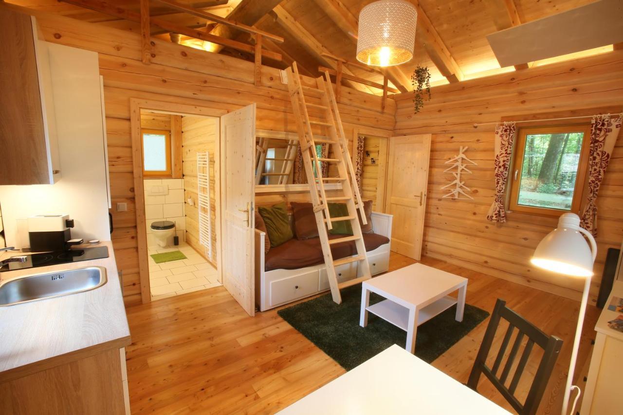 Blockhaus Chalet Mit Beheizbarem Badefass Und Infrarotsauna Auf Der Terrasse Oberschutzen Экстерьер фото
