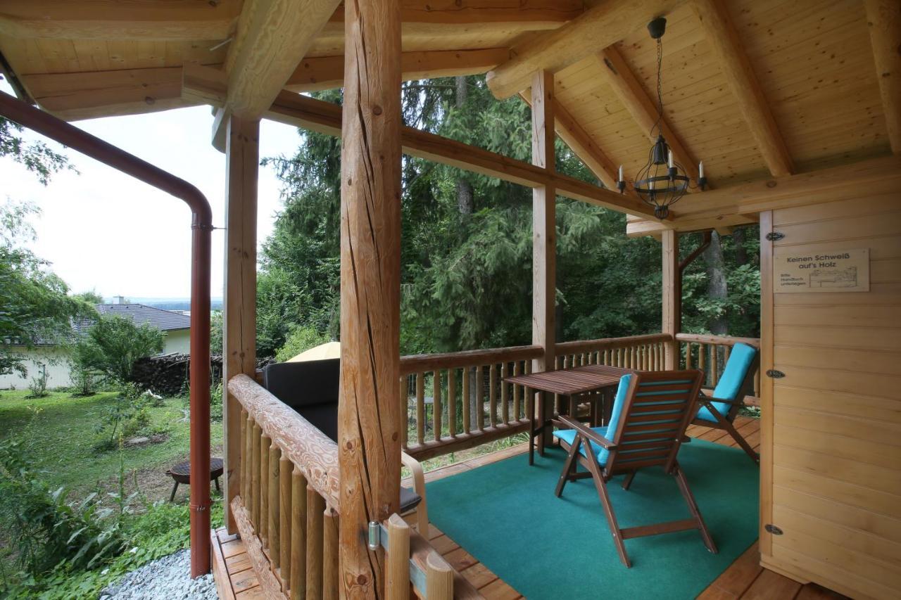 Blockhaus Chalet Mit Beheizbarem Badefass Und Infrarotsauna Auf Der Terrasse Oberschutzen Экстерьер фото